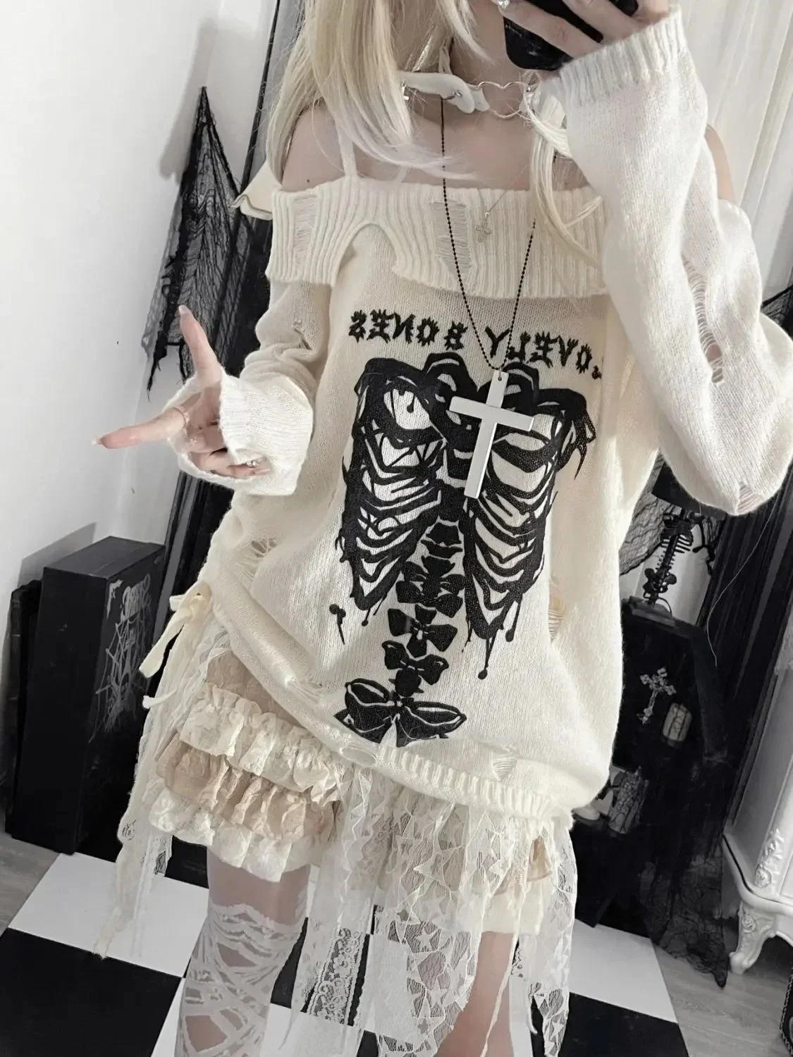 Women's Off Shoulder Skull Sweater Punk Long Sleeve Y2k skeleton Pullover Hollow Out Grunge Thin Knit Gothic Streetwear Autumn