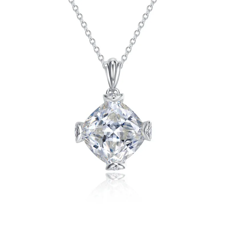 Xiaoyan 100% S925 silver white gold 11 * 11mm princess square ice flower cut high carbon diamond pendant exquisite jewelry