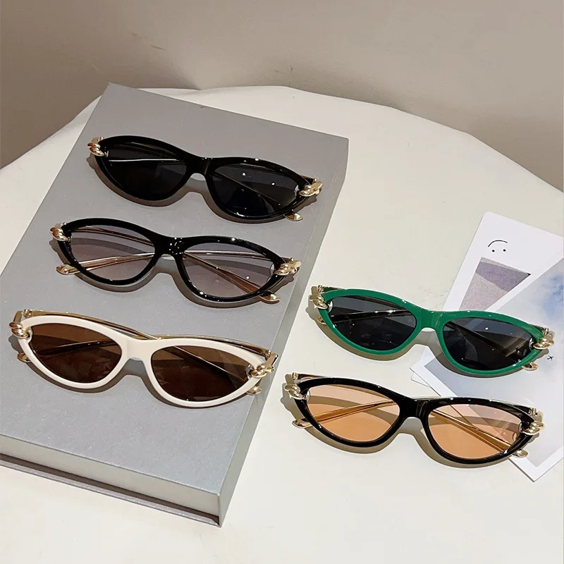 Einzigartige Legierung-Sonnenbrille mit Knotenbügel und Katzenaugen-Design für Damen, Neue Mode Blau-Rosa Farbverlauf Sonnenbrille, Sexy Fahrbrille für Damen in Schwarz – Detail 5