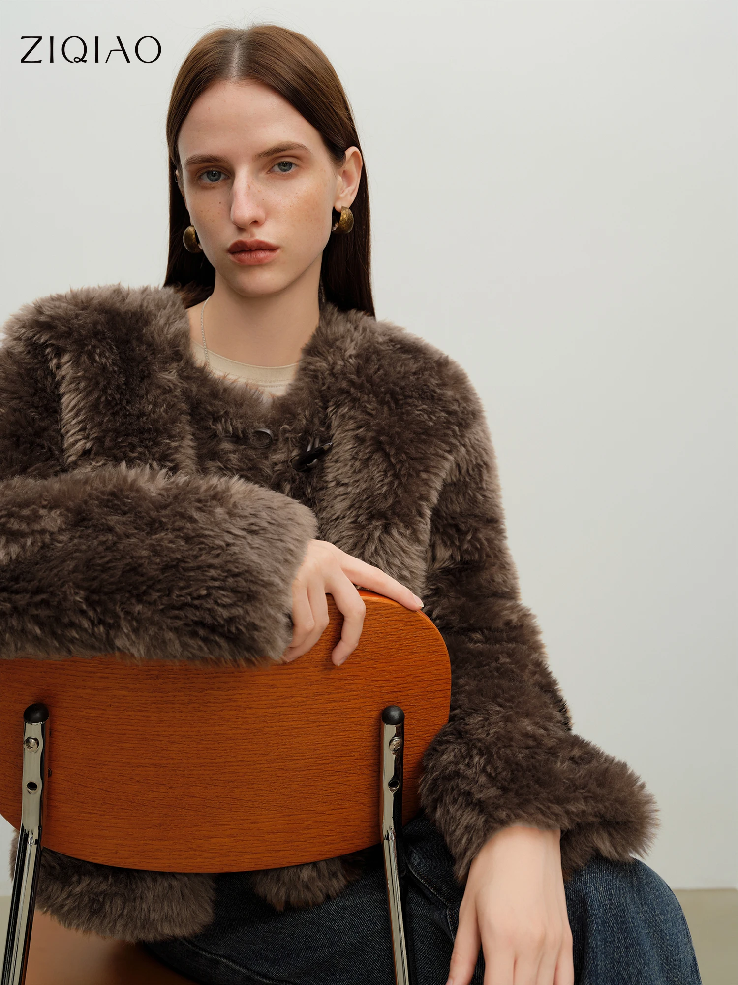 

ZIQIAO LightWarm Petite Women's Short Faux Fur Thick Coat with Copper Buttons Brown 2025 Winter New Arrival Brown Faux Fur Coats