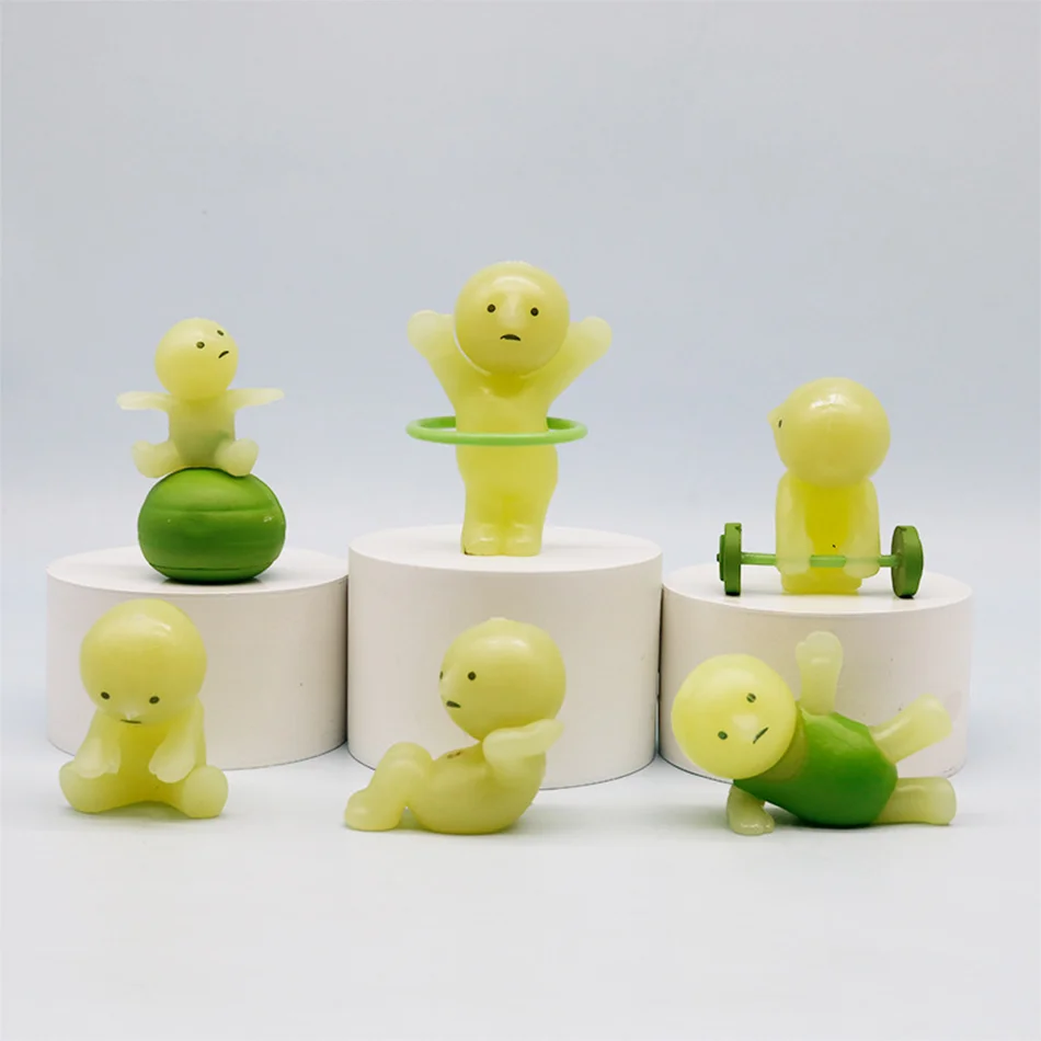 Poupée verte Noctilucent série Smiski, boîte aveugle mystère, cadeau Surprise, modèle de figurines d'action pour décoration de bureau