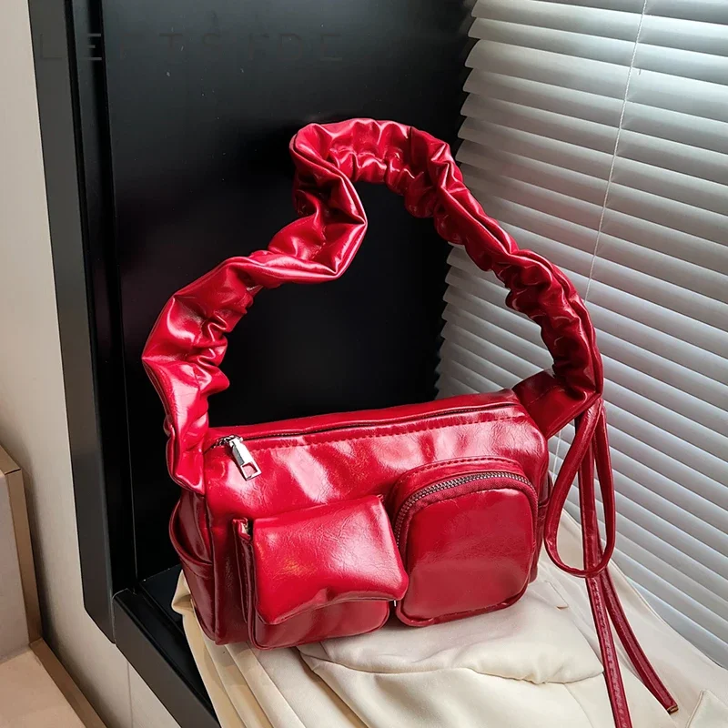 

LEFTSIDE Small Silver PU Leather Crossbody Bags for Women 2024 Y2K Ladies Underarm Shoulder Bag Females Handbags and Purses