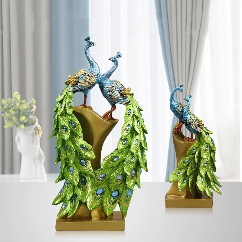 2026  Mini Resin Peacock Statue Open Screen Posture Model Craft Sculpture Ornament Home Decor Desktop Wine Cabinet Decoration