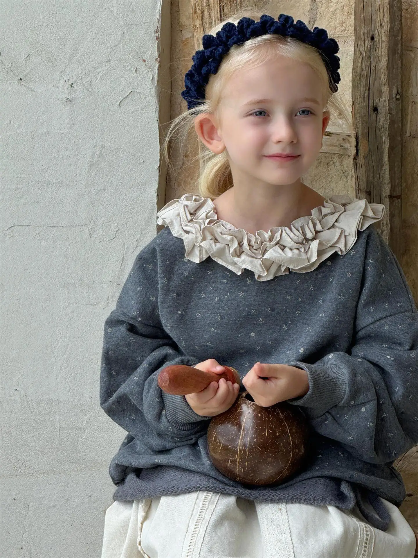 roupas-infantis-coreanas-2025-outono-nova-camisola-para-meninas-cinza-floral-fungo-borda-em-torno-do-pescoco-pulover