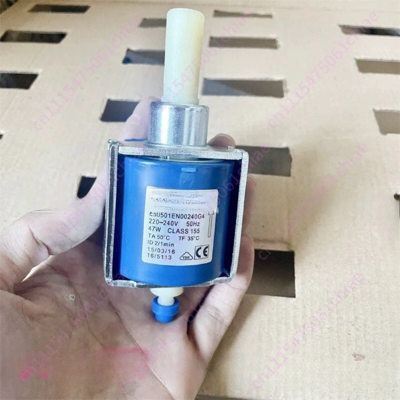 Solenoid Valve E41008NA10240B6 220-240V Coil Suction Core Is Lifted Up