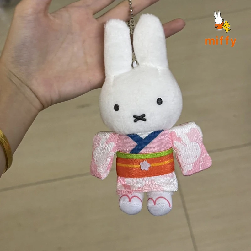 Kawaii Nijntje Pluche Hanger Cartoon Kimono Creatieve Pluizige Knuffel Rugzak Anime Accessoires Knuffelige Pluche Pop Sleutelhanger Gift