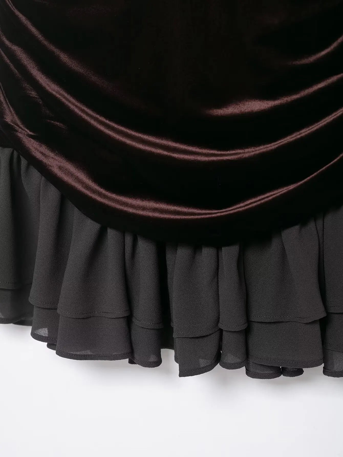 طقم تنورة مكون من قطعتين قميص نسائي بدون أكمام مطوي شتوي عصري بقصة ضيقة وطبقات مدورة قميص مثير على شكل حرف a