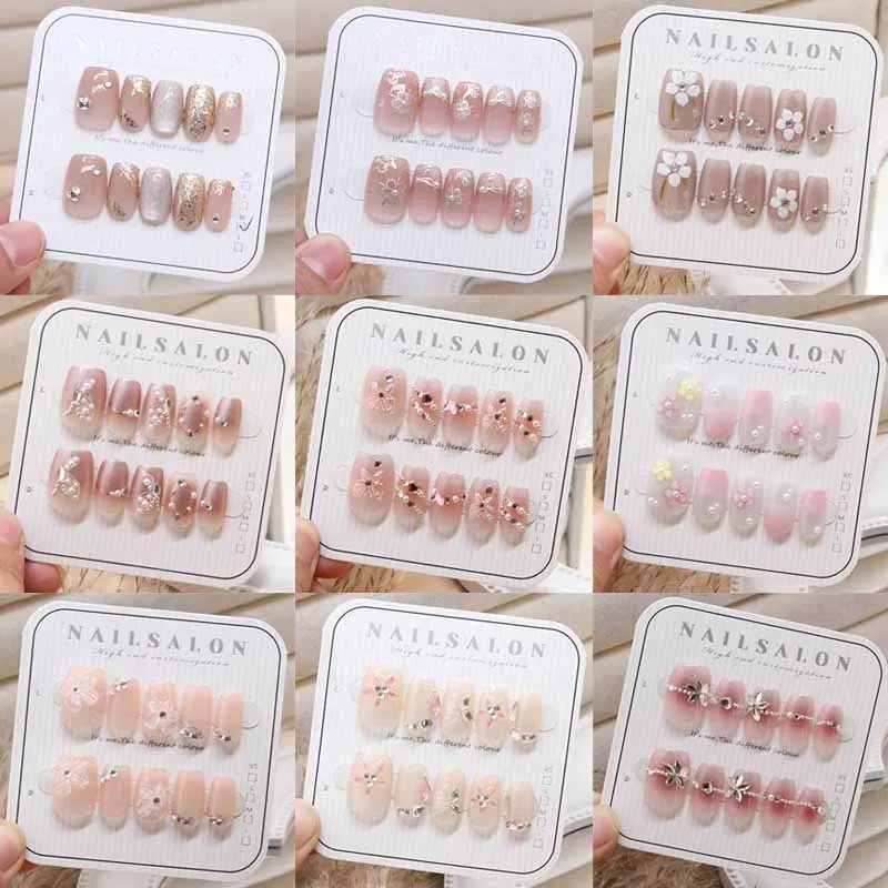10 pezzi stile francese dolce carino fiori in rilievo 3D e farfalla con diamanti stampa fatta a mano sulle unghie unghie finte adesivo per unghie