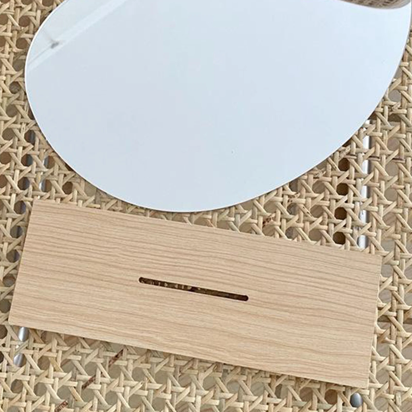 Miroir de maquillage cosmétique irrégulier avec base en bois, cadeau pour femmes