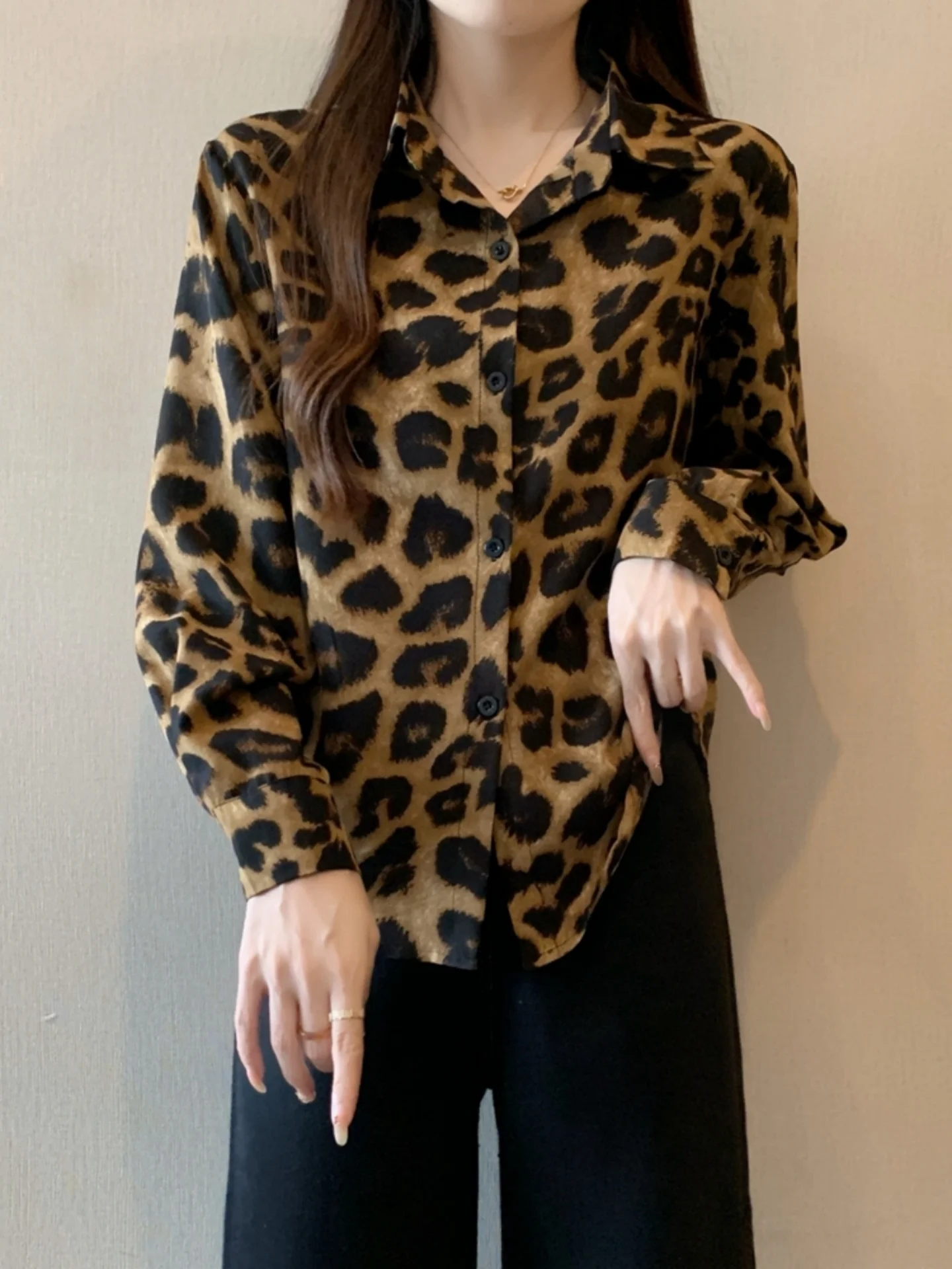 

Retro American Leopard Print Long Sleeve Base Shirt Women's Spring Autumn plus Size Slimming Short Design Chic Top for Girls