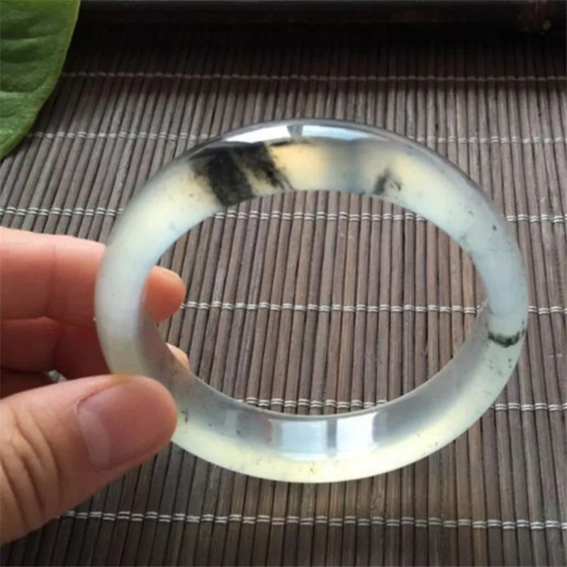 Fashionable women's niche - , natural ice-colored ink-painted Xiuyan jade bracelet