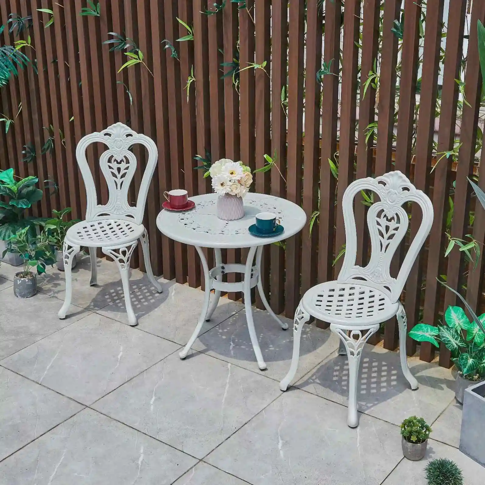 Комбинация стола и стула из полностью литого алюминия для отдыха на открытом воздухе, двор, кафе на открытом воздухе, балкон, сад, набор из трех предметов