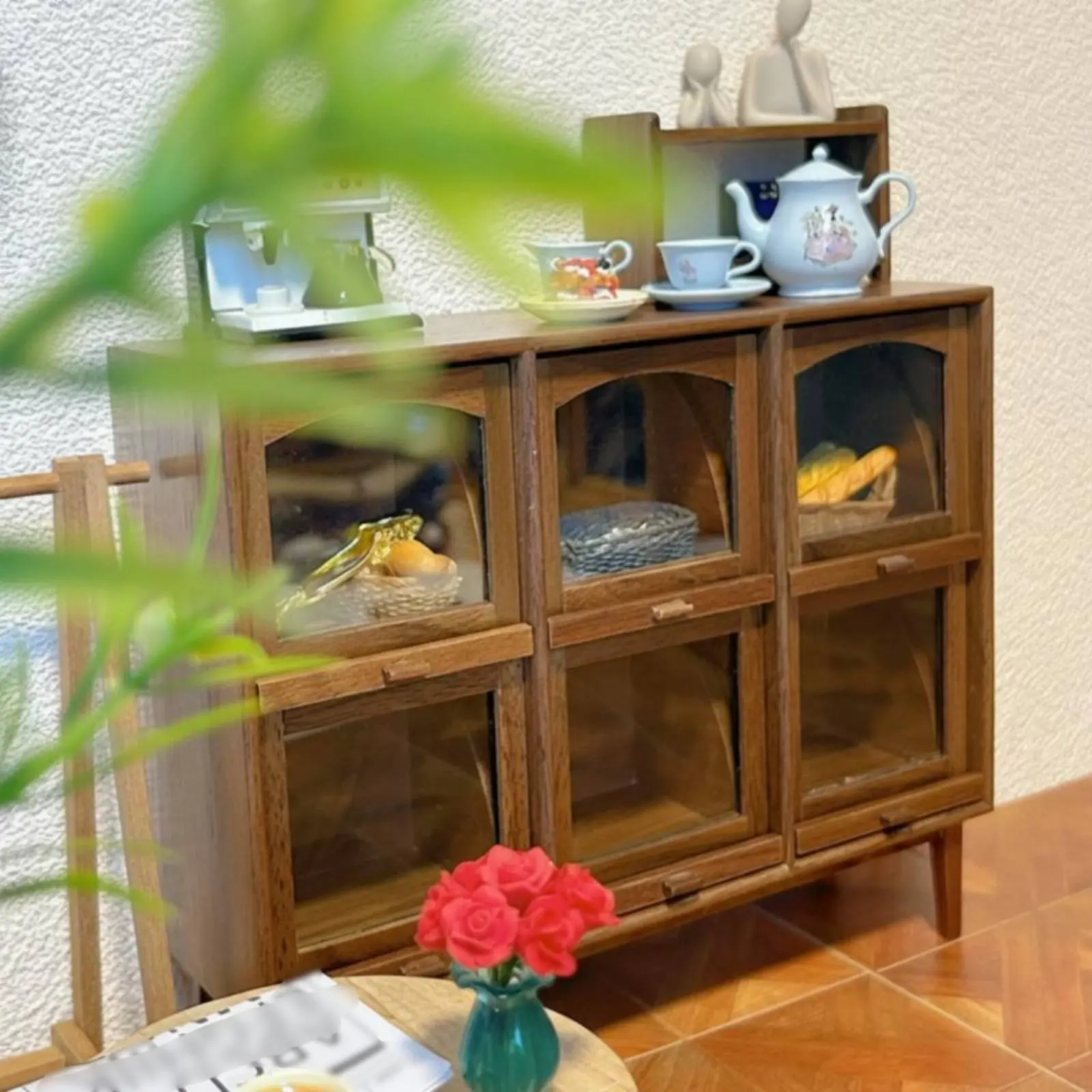 

Dollhouse 6-Compartment Cabinet Exquisite Details Retro Design Miniature Cabinet Wabi-Sabi Design Dollhouse Furniture