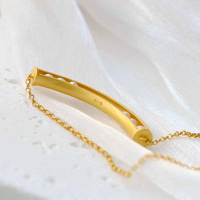 Minimalist Elegance 925 Sterling Silver Necklac Inlaid Natural Freshwater Pearl Fashion Creative 18K Gold Plated Pendant Jewelry