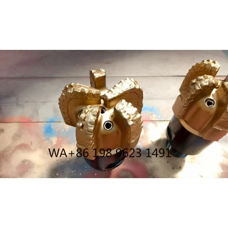 High-performance three cone wheel toothed drill bit, 4-3/8 inch rotary cone bit for oil drilling, mining and geological