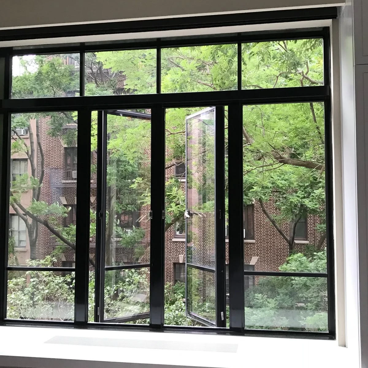 

Stable Structure Aluminum Alloy Frame Casement with Window Waterproof Weatherproof Sound Insulation Function Casement Window