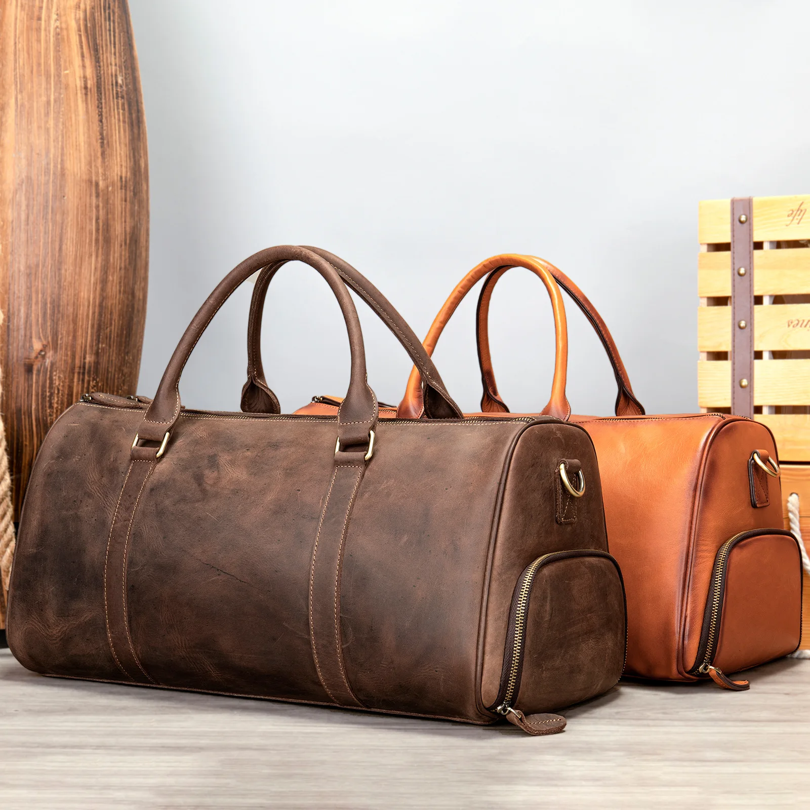 Vintage Distressed Cowhide Travel Bag — Rugged Leather Duffel for Business Trip, Portable Hand-Carry Tote for Flight & Gym