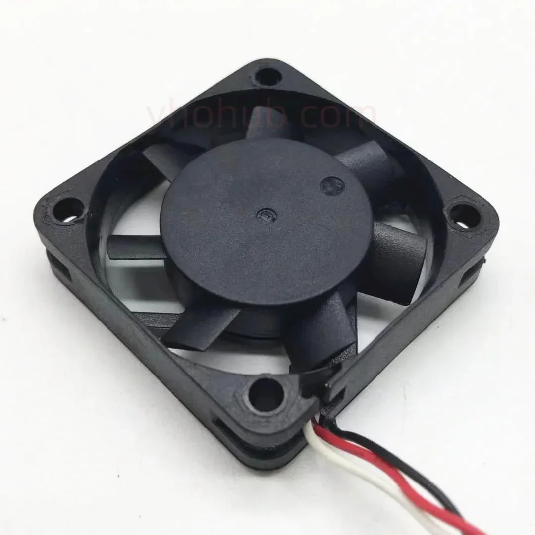 

Вентилятор охлаждения Sunon KD2404PFB3 B4504.AR.GN.I21, 3-проводной, для серверов, DC 24V, 0.9W, 40x40x10мм, низкопрофильный, для электронных компонентов
