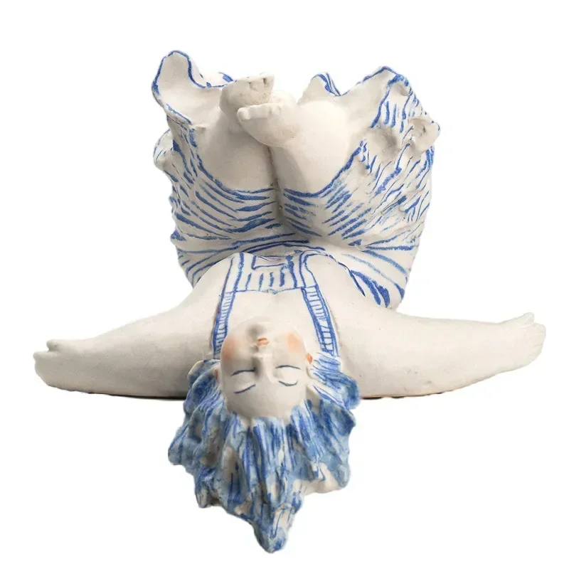 Simple creative designer ceramic ornaments, home model room soft decoration inverted figure desktop sculpture decoration