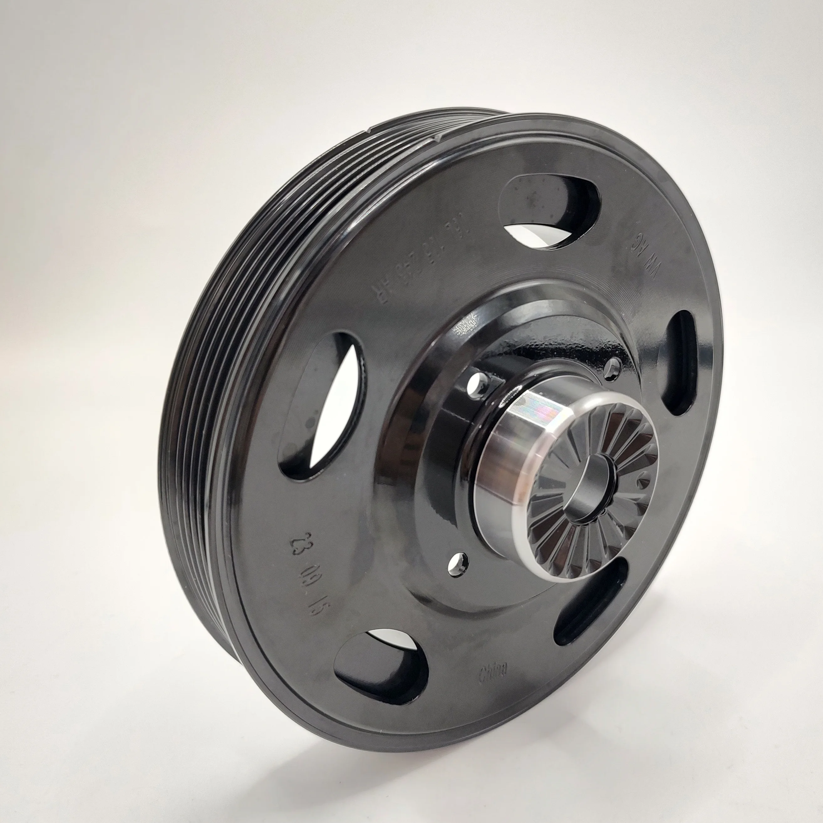 New Crankshaft Pulley for VW Skoda Seat A4 Q5 A6 Macan Models 1.8t 2.0t 95810524310 06H 105 243 K 06H105243F 06L105243AQ