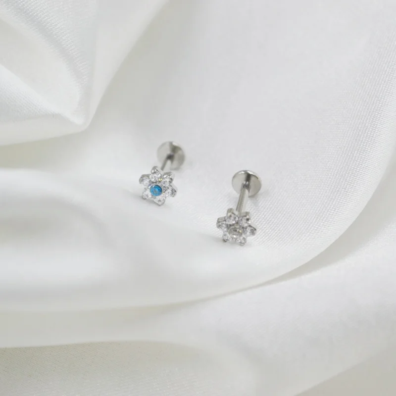 10pcs Body Jewelry 16G G23 Titanium CZ Flower Lip Labret Bar Ear Helix Tragus Rook Barbells Stud Piercing Jewelry Shine
