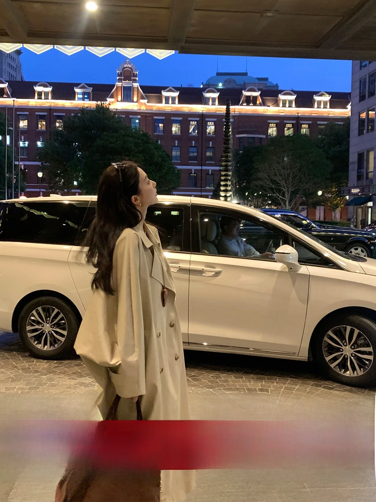 

Loose Women's Oversized Vintage Sle Coat with Turn-down Collar Mid-length A-Line Outerwear for Autumn Season by Qiu Qiu Yang