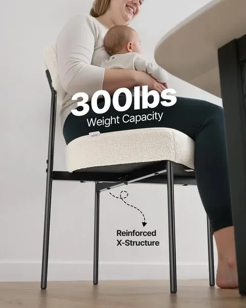 مجموعة من 4 كراسي لتناول الطعام كراسي مطبخ حديثة ومسند ظهر منحني وأرجل معدنية