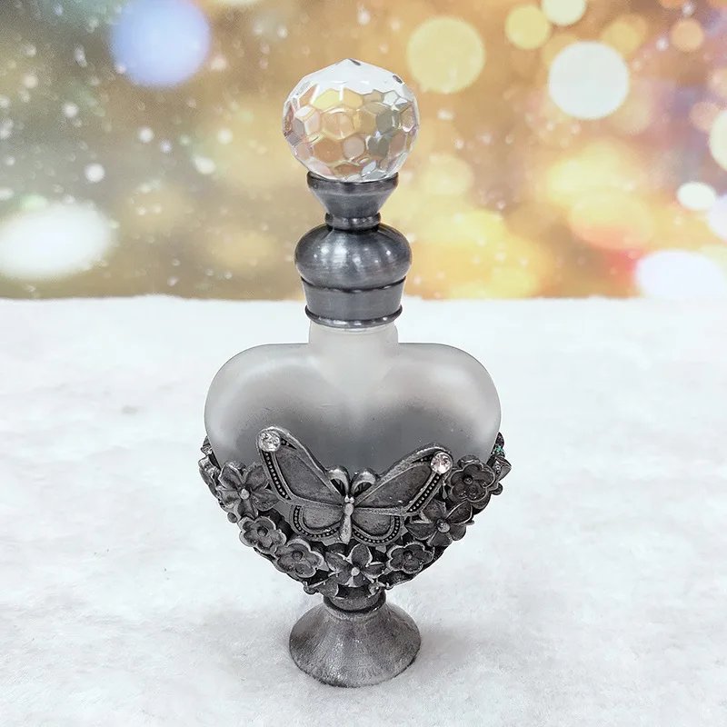 10ML Vintage Perfume Bottle Metal Enamel Decor Frosted Glass Container Butterfly Cap Refillable Essential Oil Lady Gift