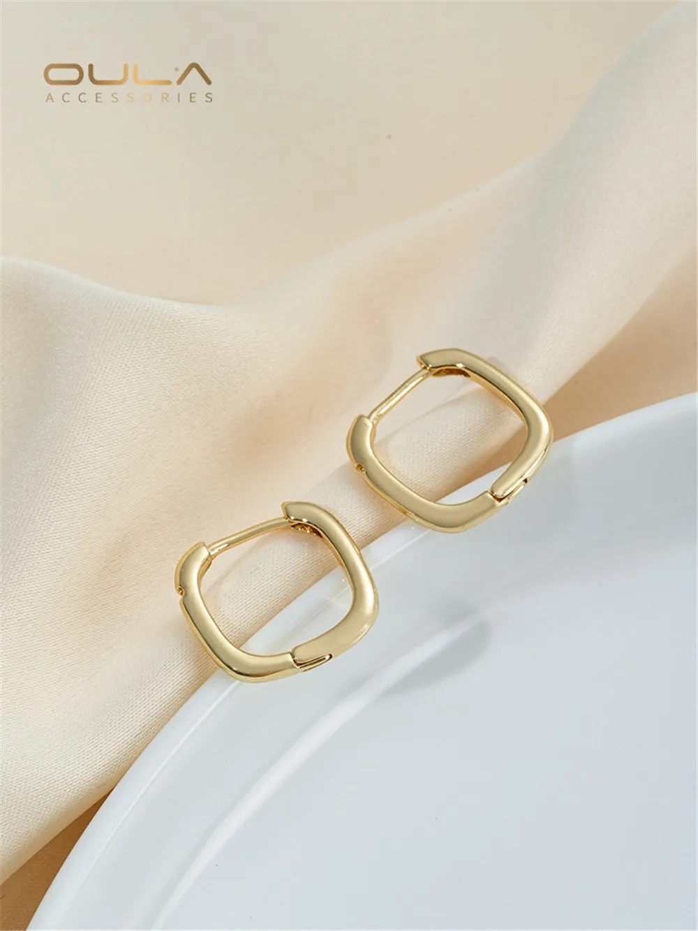 14K Gold Package Europe and The United States Cold Wind Square Ear Buckle Fashion Plain Hoop Earrings Small Simple Jewelry