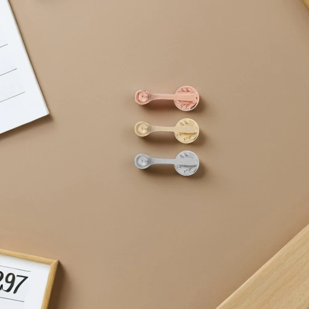 

6Pcs Spoon Brooch Set for Women Men Creative Coffee Pin Badges Shiny Alloy Lapel Pins Decorative Accessories for Bags Jackets