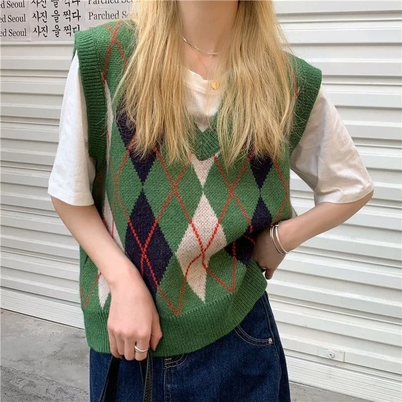 Women 2024 Casual Wool Sweater Vest Korean Style Vintage Argyle Plaid V Neck Sleeveless Pullover Waistcoat Knitted Tank Top T643