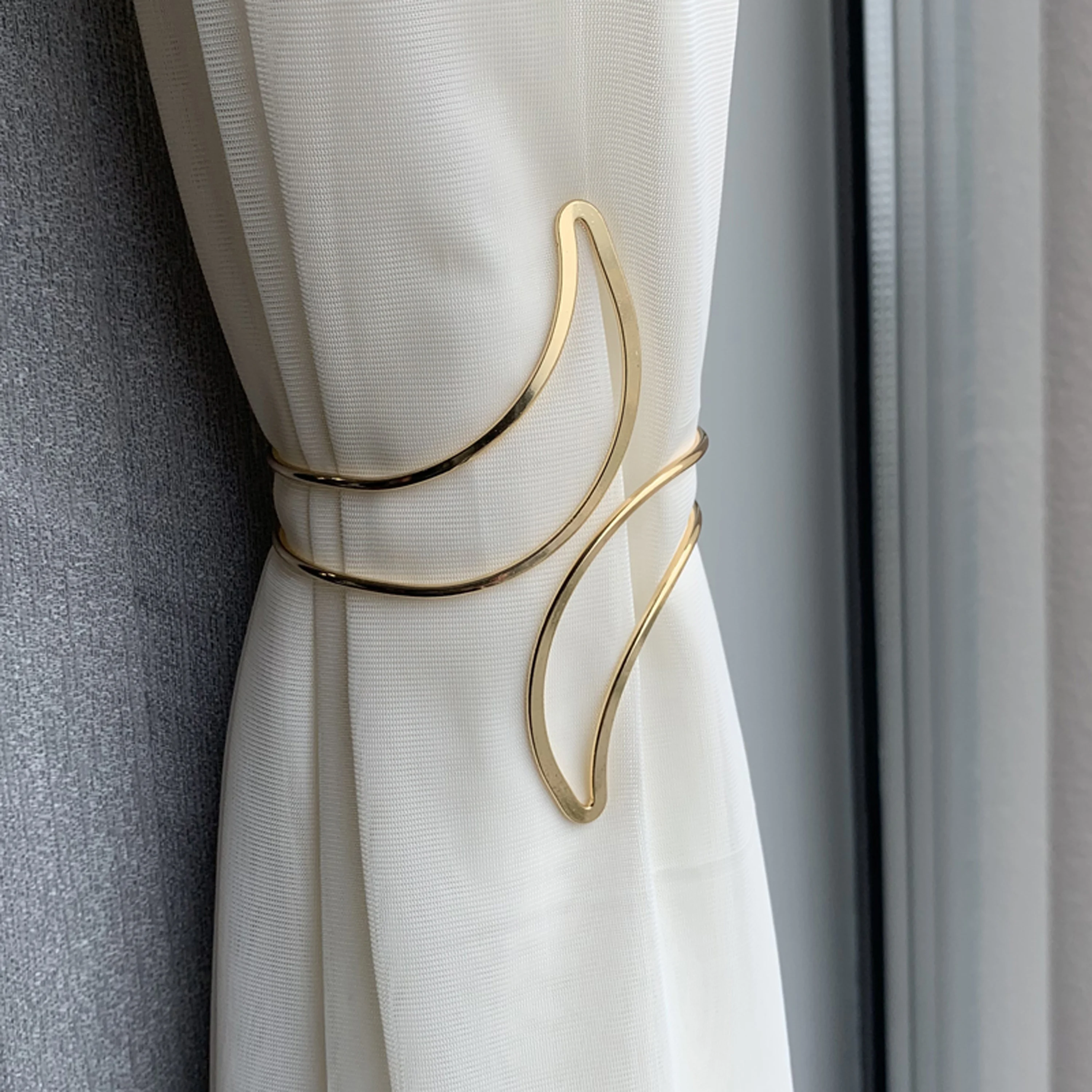 2pcs Modern Minimalist Metal Geometric Moon Pattern Design Curtain Tiebacks, For Bedroom, Living Room, Office, Study Curtains