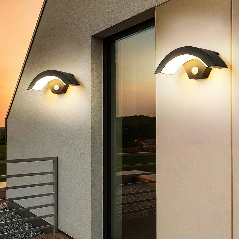 Lampada da parete a LED per esterni, lampione, con sensore di movimento, corpo in alluminio, resistente alle intemperie, per illuminazione portico o