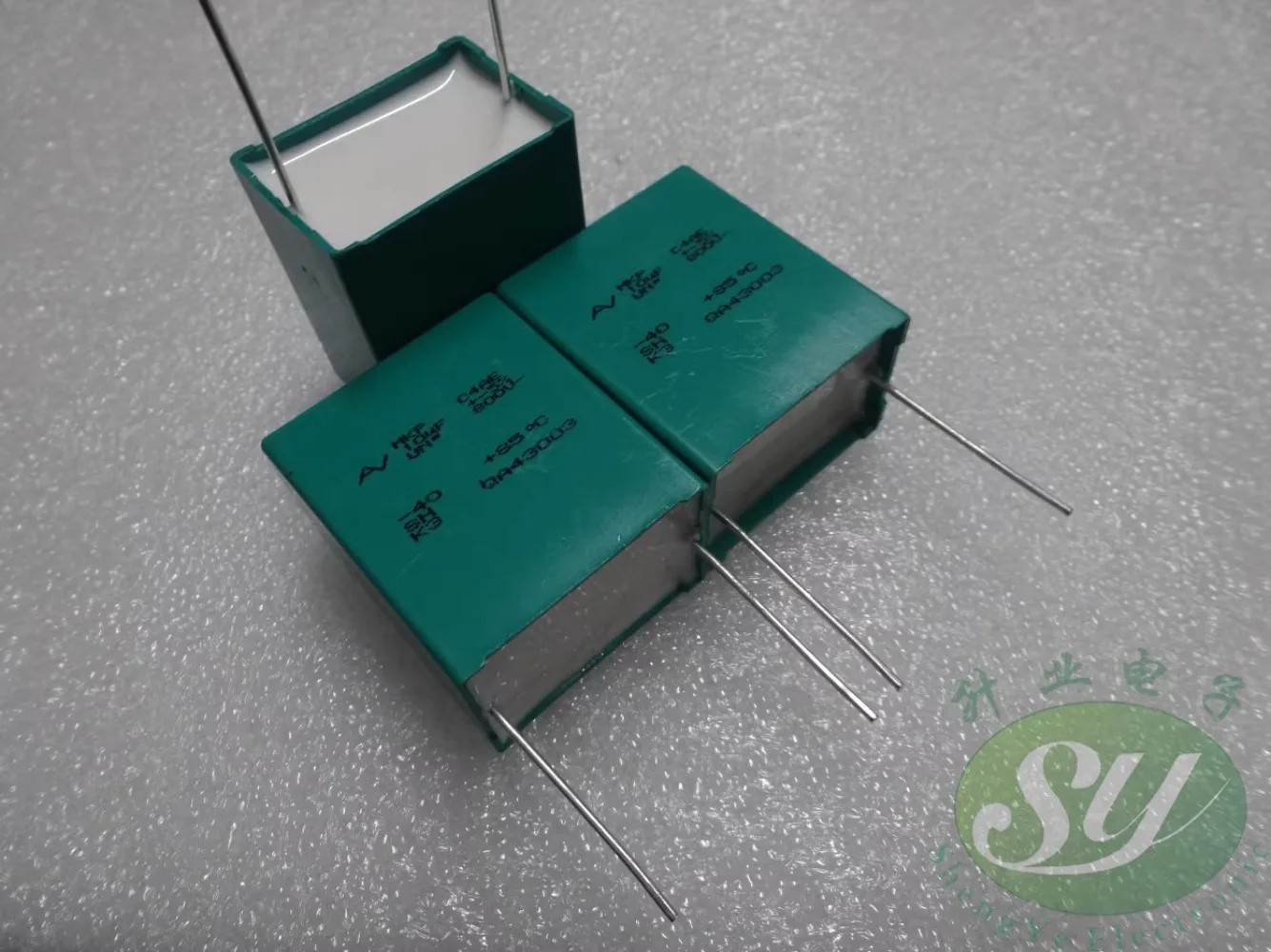 

AV C4AE 10uf/800V 106 New absorption film capacitor 27.5MM