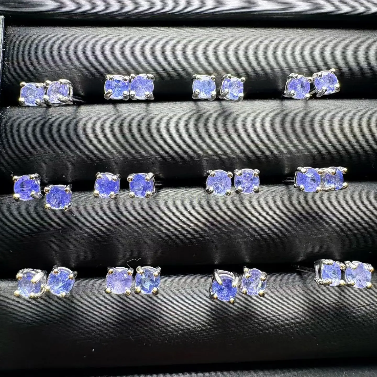 1 Pair Fengbaowu Natural Tanzanite Earring 4MM Round 925 Sterling Silver Reiki Healing Stone Fashion Jewelry Gift Women