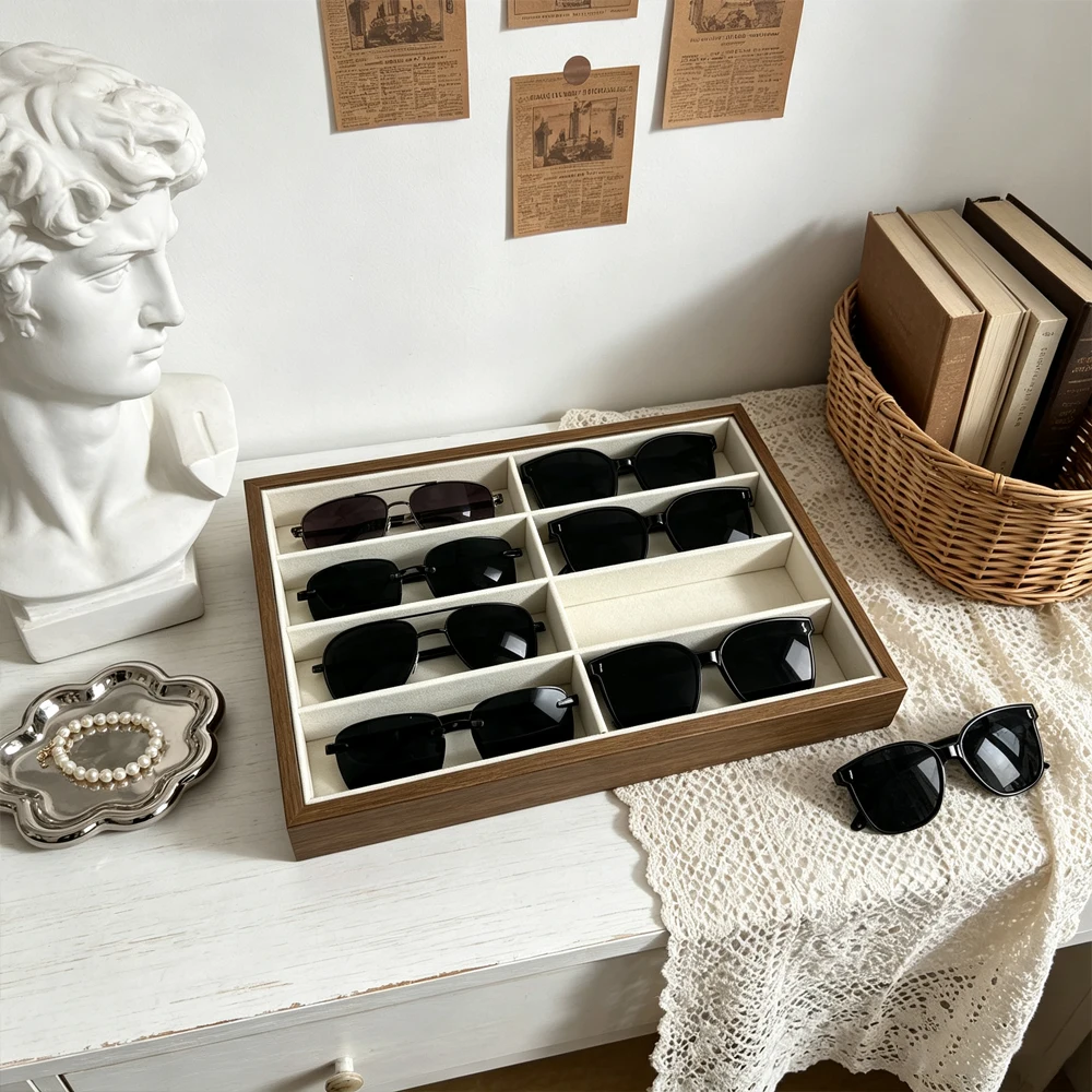 Sunshield Storage Box, an Eight-Slot Storage Box for Sunglasses, Can Be Used for Storing, Displaying, and Organizing Jewelry and Accessories