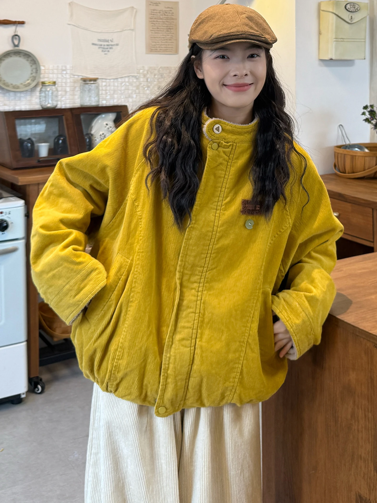 

Зимняя куртка большого размера из вельвета свободного кроя с воротником-стойкой в корейском стиле, женское пальто больших размеров, модная повседневная верхняя одежда