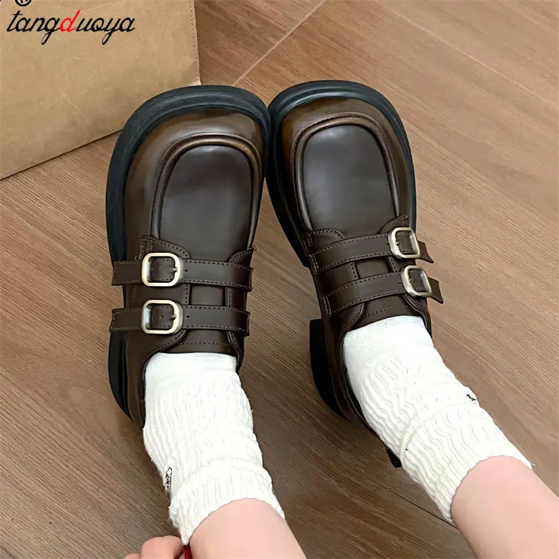 Okrągłe palce Shallow Mouth Casual Woman Shoes British Style Platform Loafers Woman Brown Retro Mary Jane Shoes College Uniform Shoe