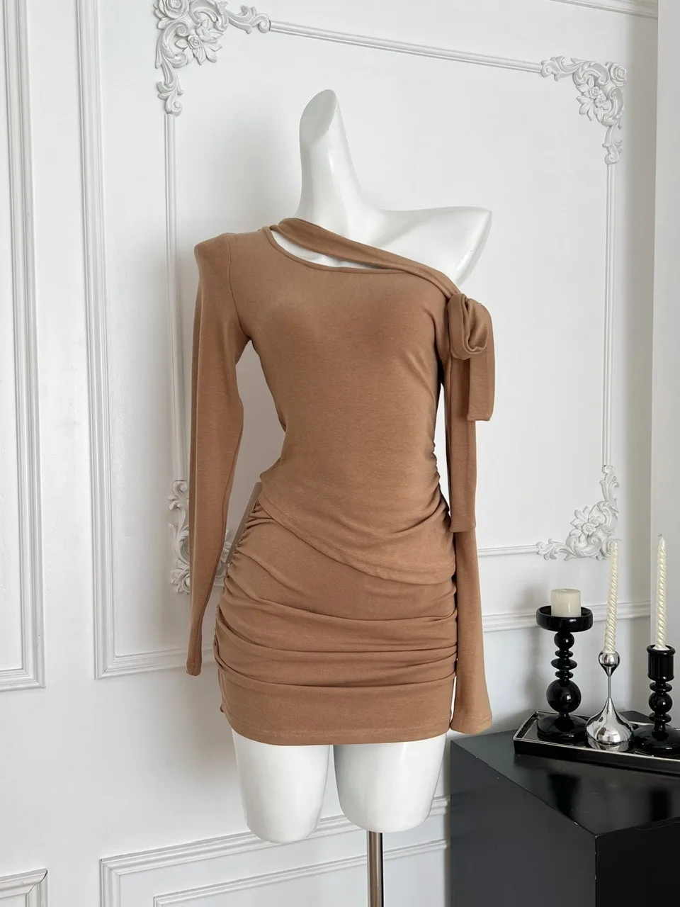 

Slimming Long Sve Two-Piece Set with Saes High Waist Pleated Bodycon Skirt And Top for Young Women Winter Faion