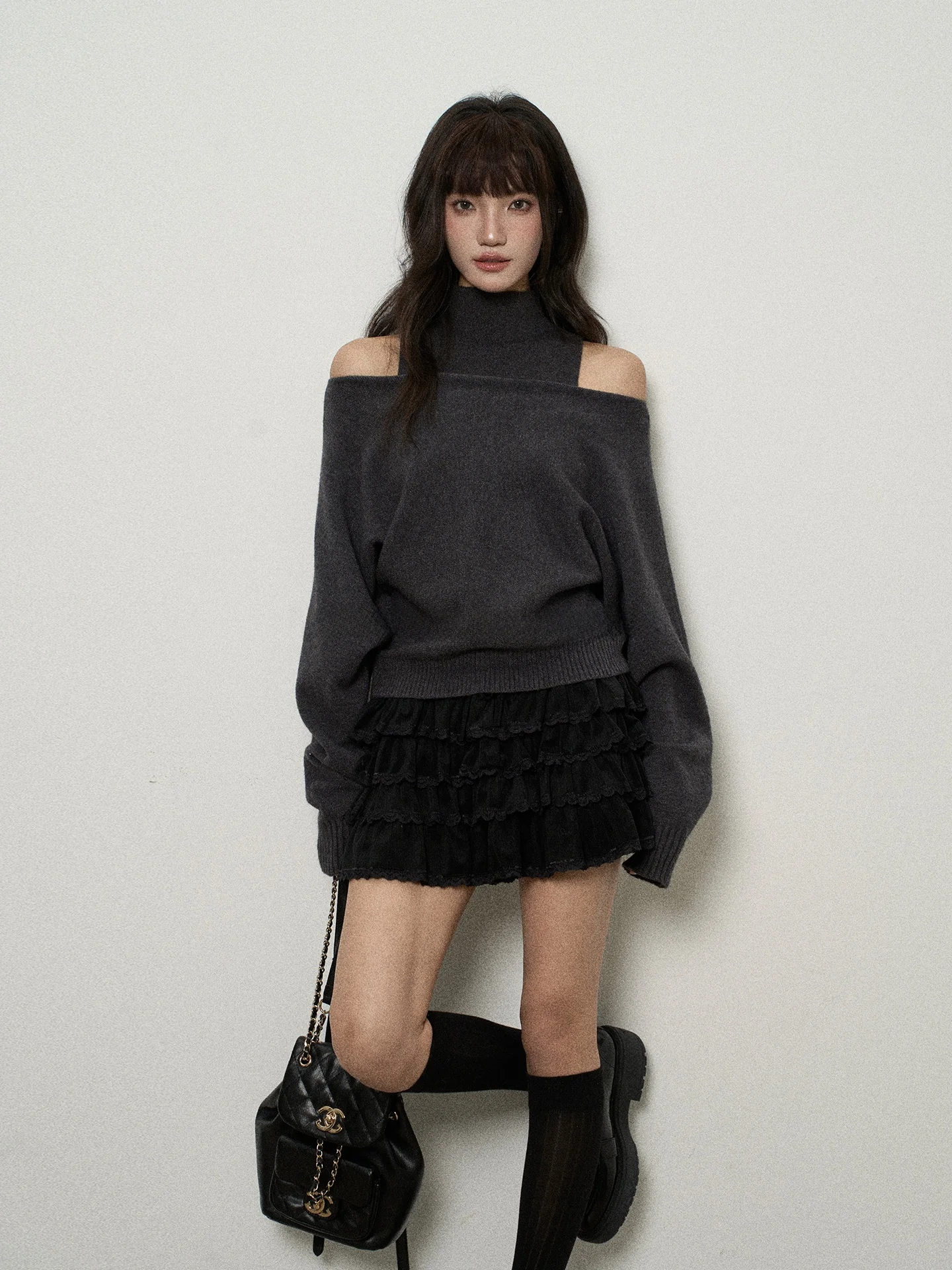 

Вязаный свитер Flower7 с открытыми плечами и высоким воротником, однотонный, повседневный, для женщин, весна-осень, корейский стиль, теплый