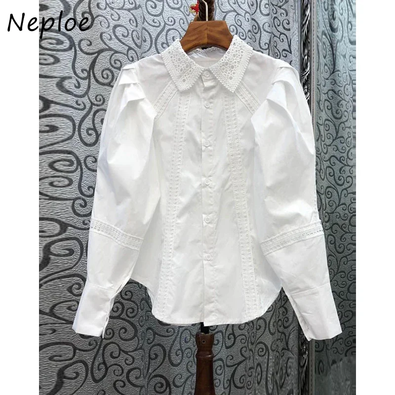 Neploe Turn Down Collar Lace Hollow Out Lantern Sleeve Blouse Single-breasted Design Sense Blusa Korean Trendy All-match Shirt