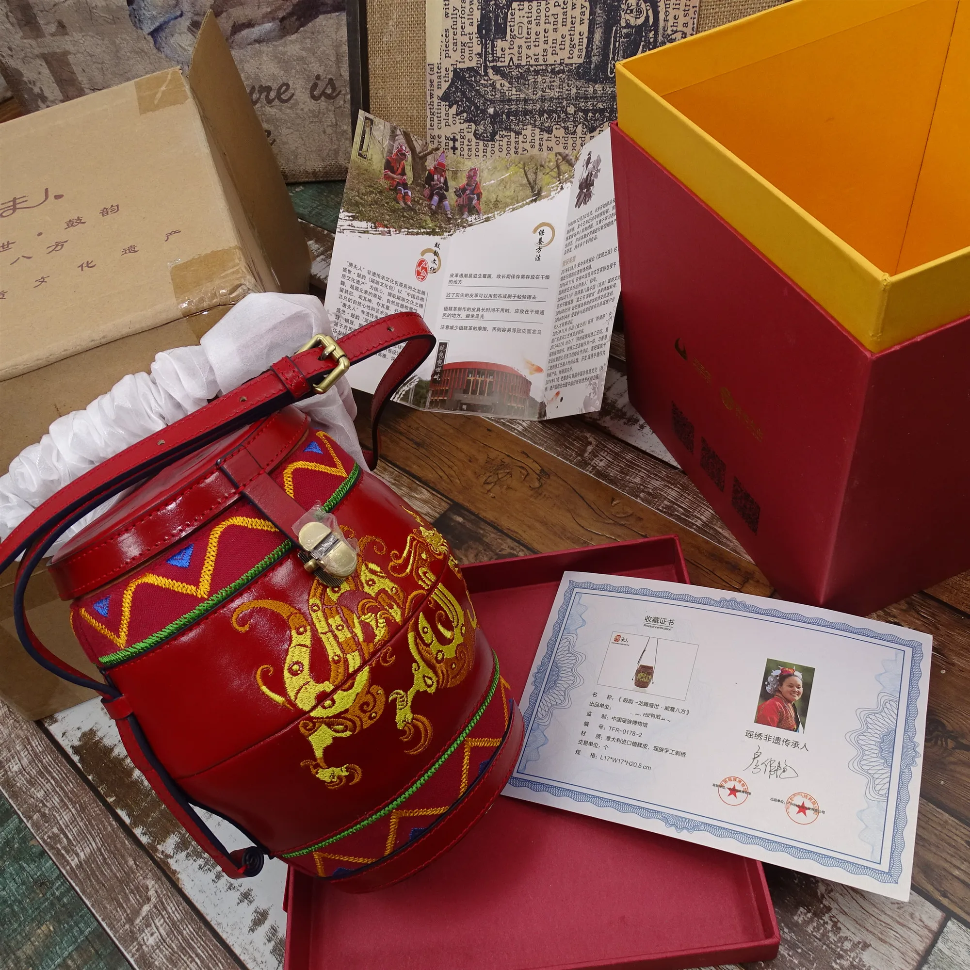 

Сумка-тоут с вышивкой Dragon Roaring Prosperi, женская кожаная сумка Buet Ape, повседневная модная сумка небольшого размера