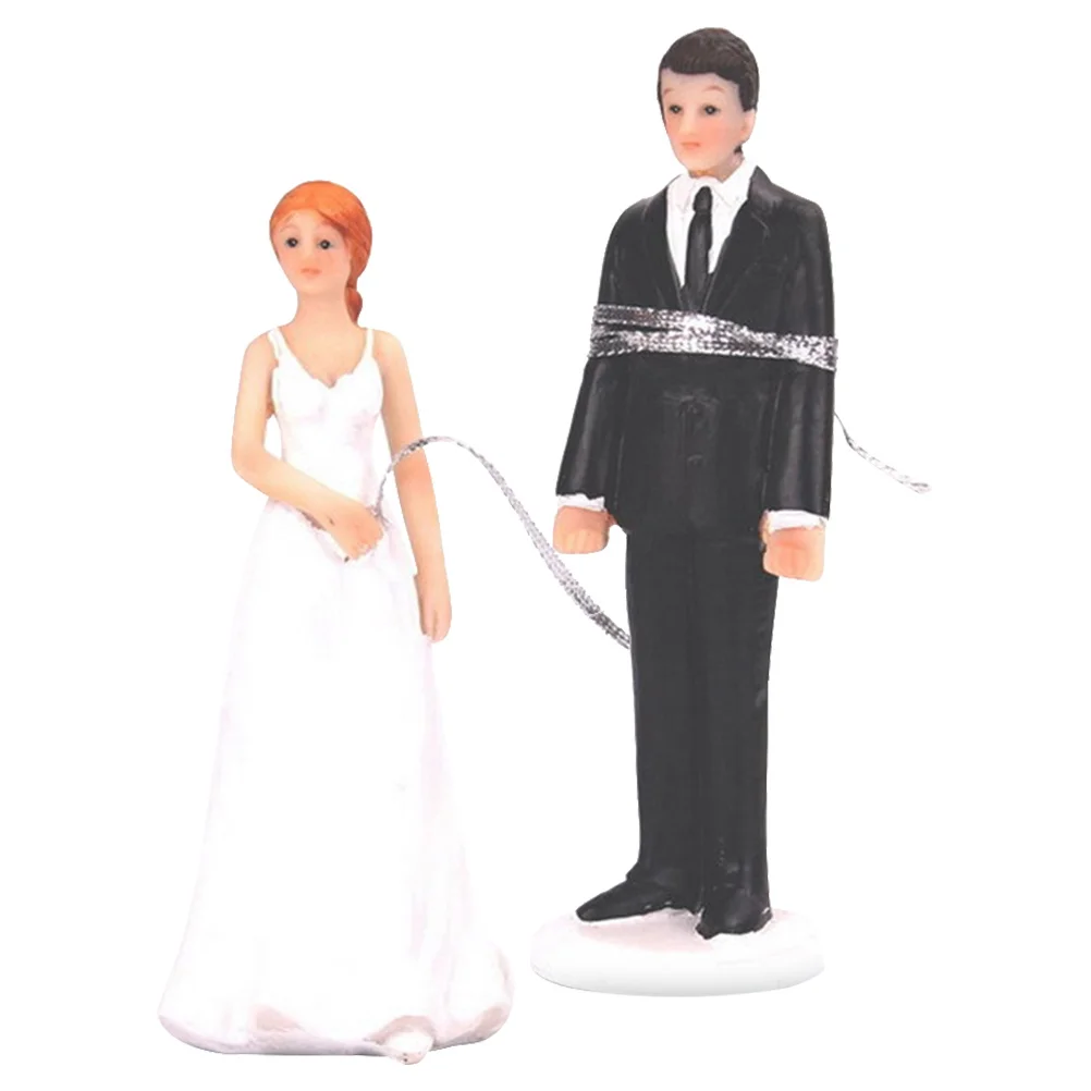 

Sculpted Stone Resin Bride Groom Figurines Wedding Cake Topper Romantic Decorative Couple Figure Funny Wedding Souvenir