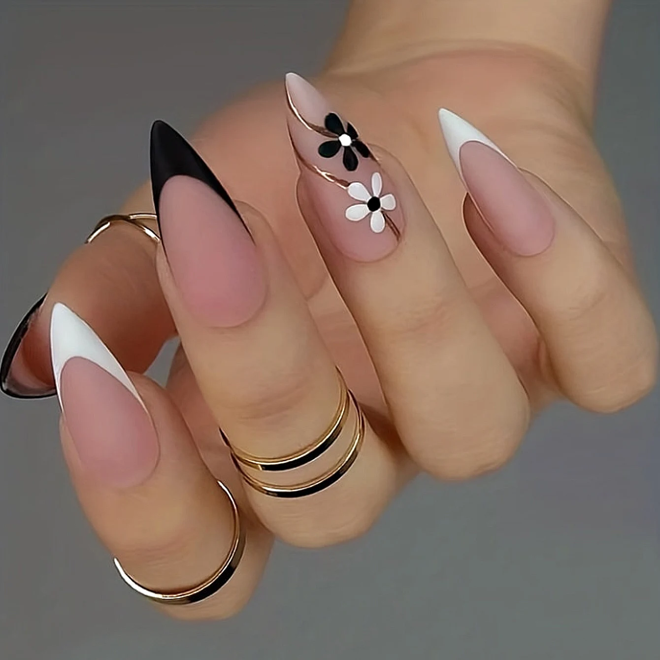 24 Stück French Flash White Border Cherry Blossom Strass-Kunstnägel, aufhellendes Nagelset mit abnehmbaren Kunstnägeln für Festivals – Detail 6