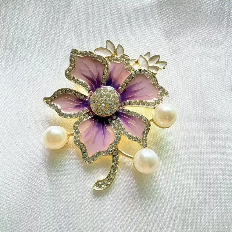 Fashion Purple Lilac Flower Delicate Brooches For Women Clothing Coat Banquet Accessories Gifts