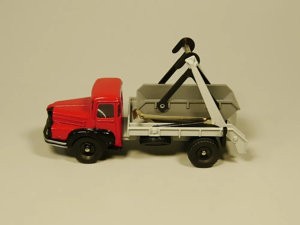 Diecast Dinky Toys 1:43 Scale CAMION UNIC Truck Multi Functional Dump Truck Alloy Car Model