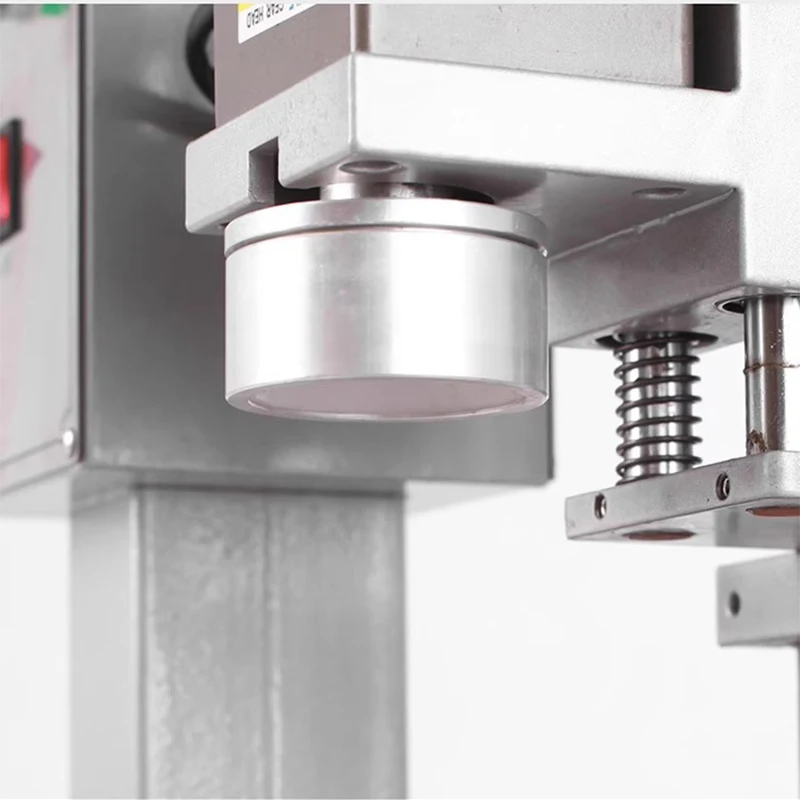 DDX-450 desktop automatic capping machine electric capping machine mineral water cosmetics oil barrel plastic bottle locking