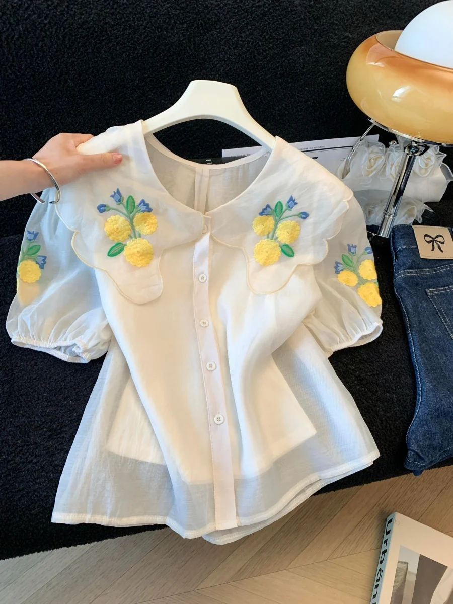 

Sweet Floral Embroidery Doll Collar Short Sleeve Women's Summer Design Chiffon Top Fashionable Base Layer Shirt