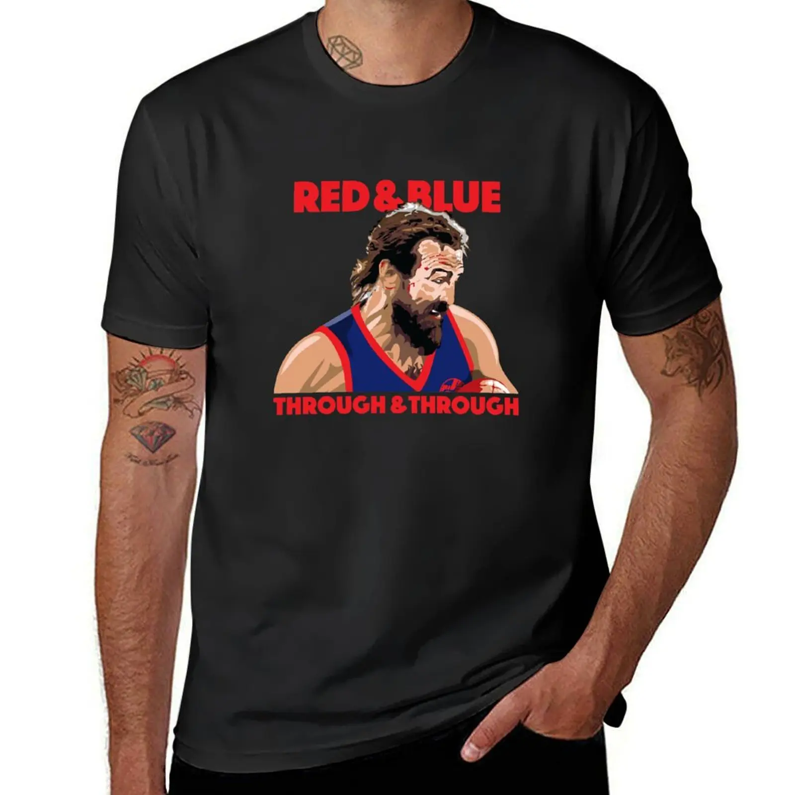 เสื้อยืดผู้ชาย Macca-RED & Blue Through & Through เสื้อผ้าน่ารักแห้งเร็วไซส์ใหญ่พิเศษ