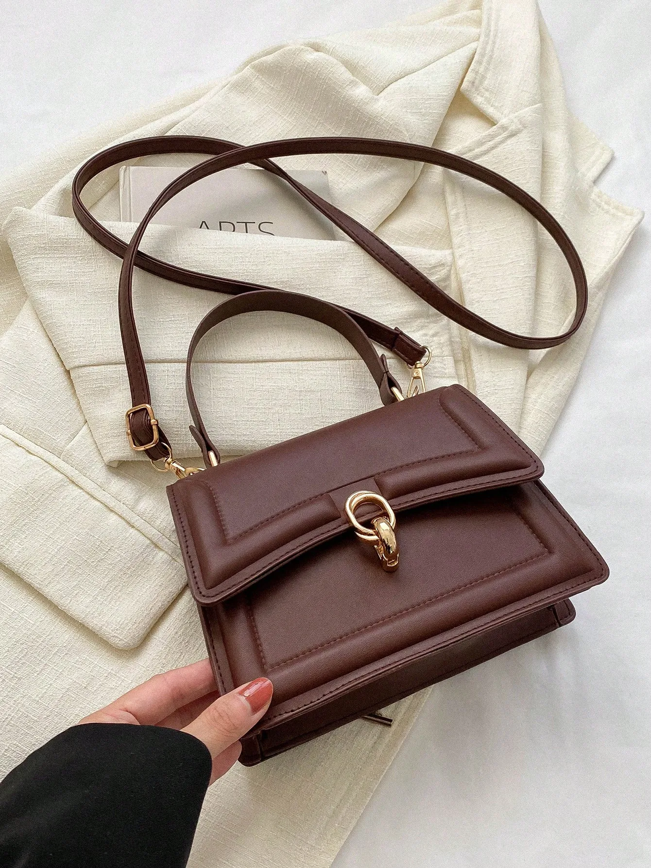 

Brown PU Leather Top-Handle Crossbody Bag with Gold Clasp and Flap Design